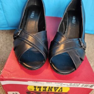 Vaneli Basque Wedges - Womens Size 8.5