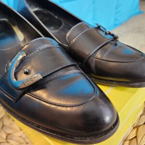 Circa Joan & David Accented Stacked Heel Shoes