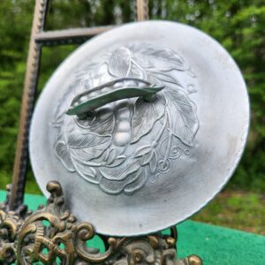 Vintage (1950's) Retro EVERLAST Hammer Forged Aluminum Lid - Botanical Pea Pod Design