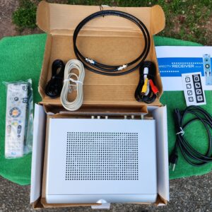 Direct TV Receiver ENTIRE Kit New in Box
