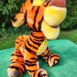 Vintage Exclusive Disneyland / Disney World Large Plush Winnie-the-Pooh Tigger - EXCELLENT Condition
