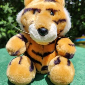 Vintage Rare 1987 DAKIN  Fun Farm Sitting Tiger 8”