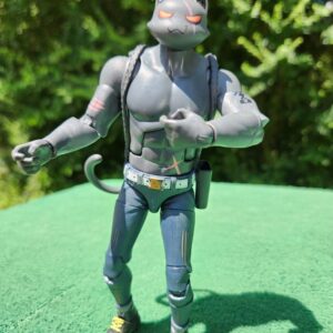 Fortnite Victory Royale Series Deluxe Meowscles Fully Posable Action Figure