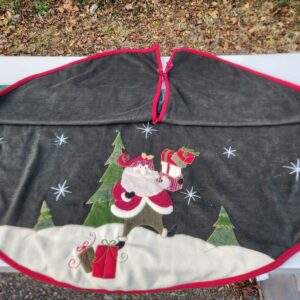 Embroidery Green Christmas Tree Skirt Santa With Presents 50"