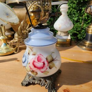 Rare Vintage Early 20th Century Accurate Casting Co. Hurricane Floral Milk Glass Parlor Lamp