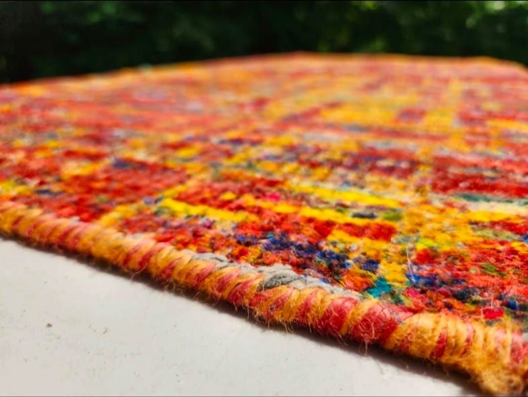 Abstract Hand-Knotted Sari Silk Gold, Red Silk Rug - Image 7