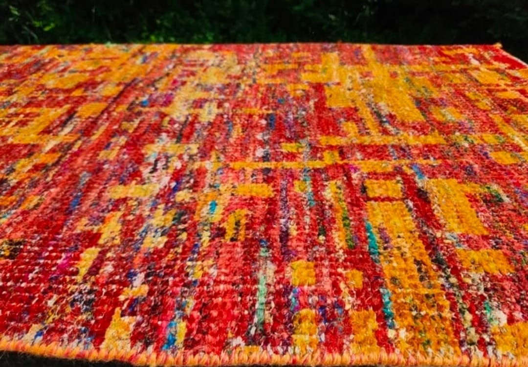 Abstract Hand-Knotted Sari Silk Gold, Red Silk Rug - Image 9