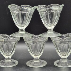 Anchor Hocking Tulip Sundae, Low Sherbet, Yogurt, Dessert Fountainware Glass - 1970s Vintage