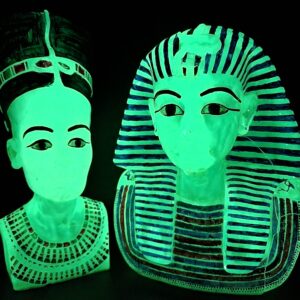 Egypt Queen Nefertiti & King Tut Pharaohs Glow in the Dark Busts – Vintage