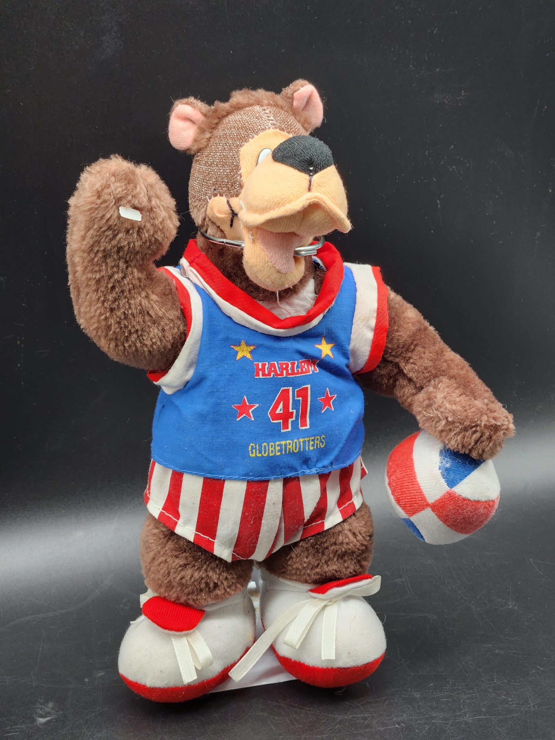Harlem Globetrotters Vintage 1998 Mascot #41 Ball Stuffed Plush Bear – 11"