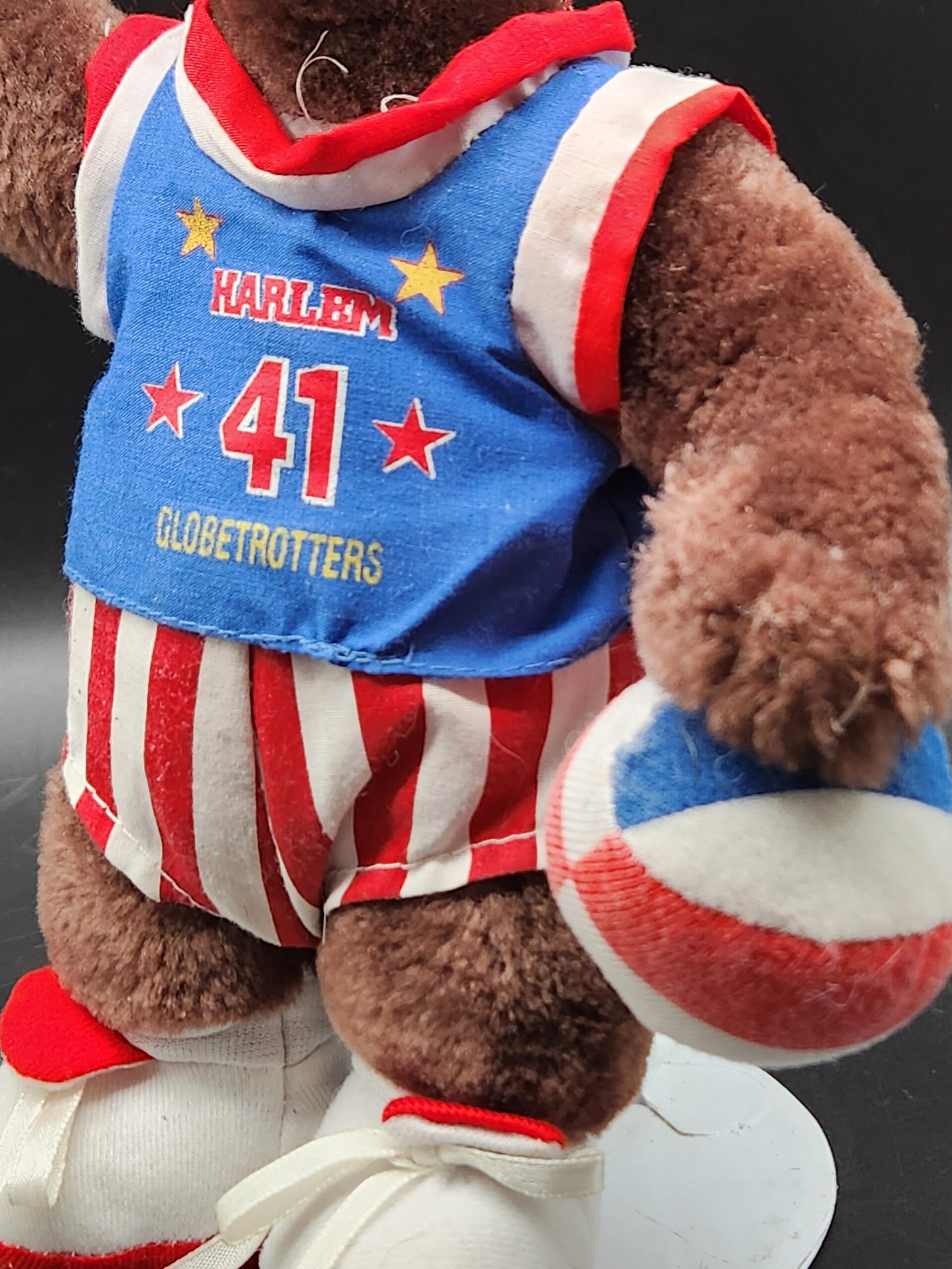 Harlem Globetrotters Vintage 1998 Mascot #41 Ball Stuffed Plush Bear – 11" - Image 5