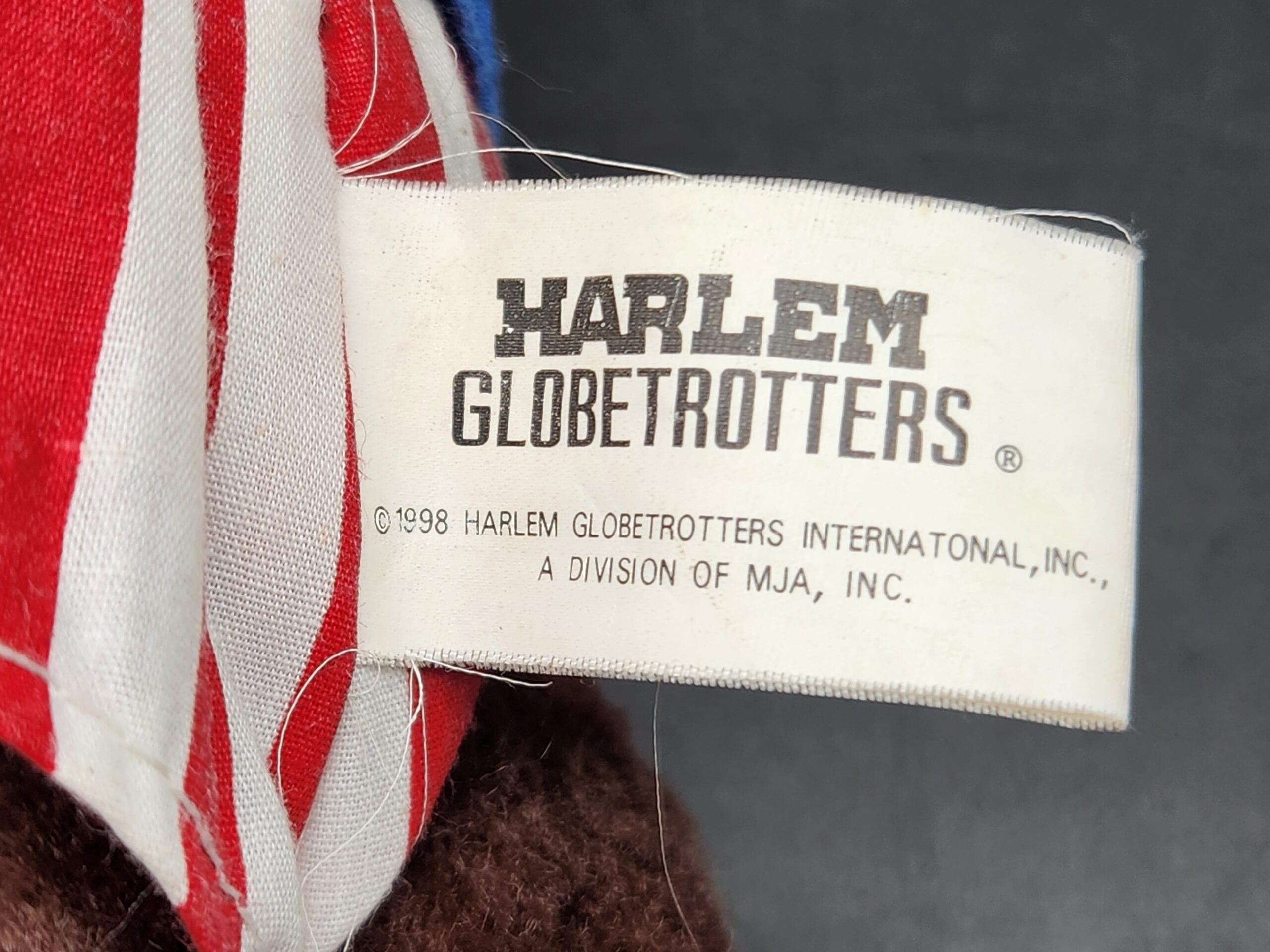 Harlem Globetrotters Vintage 1998 Mascot #41 Ball Stuffed Plush Bear – 11" - Image 7