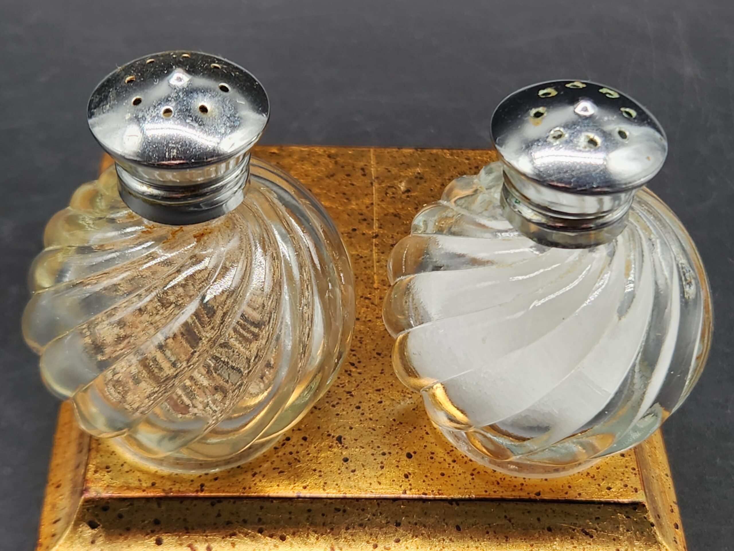 Irice Round Swirled Glass Globe Chrome Top Salt & Pepper Shakers - c. 1960s Vintage - Image 5