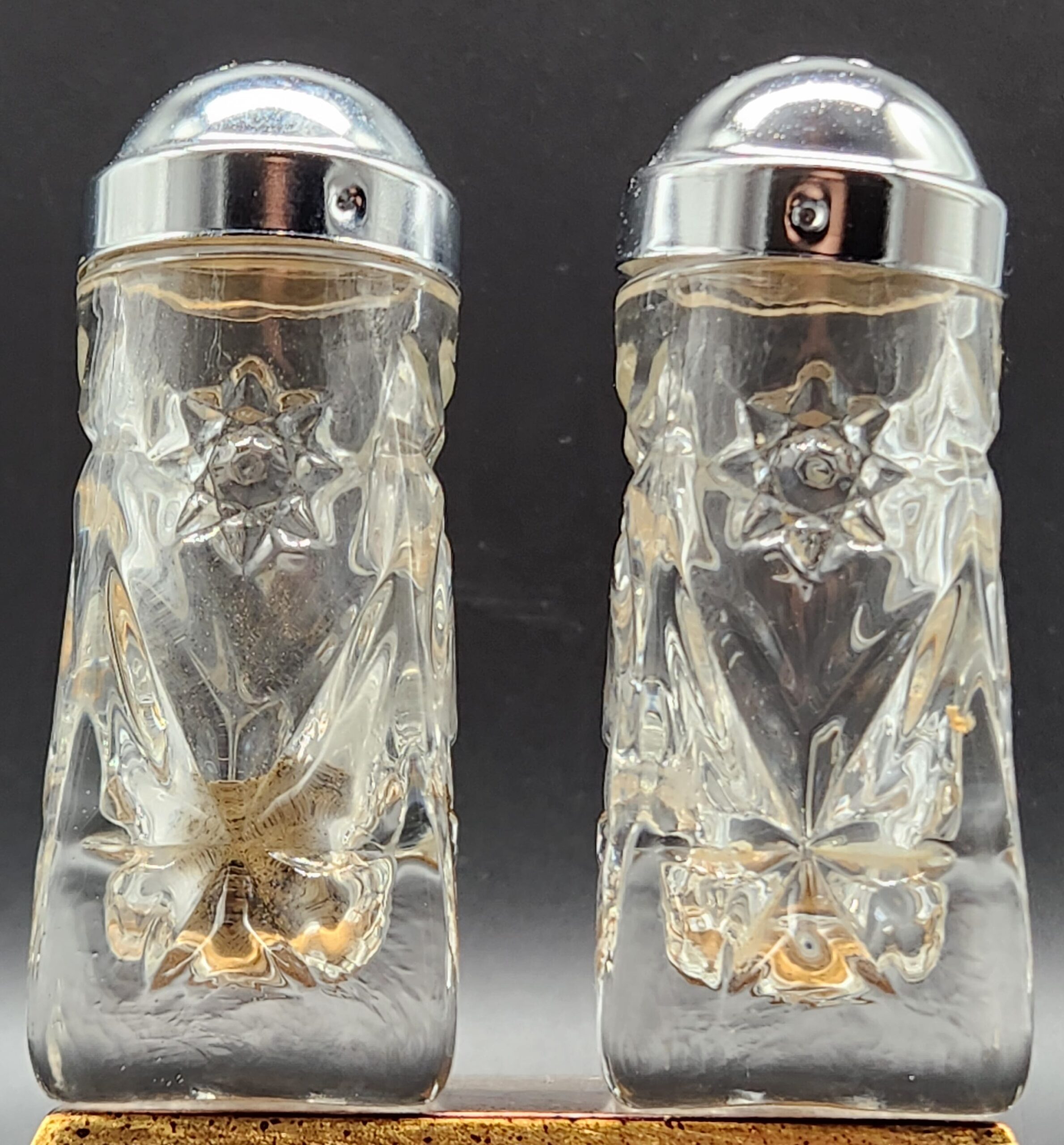Anchor Hocking "Star of David" - Early American Presscut - Salt & Pepper Shakers - c. 1960s - Image 4