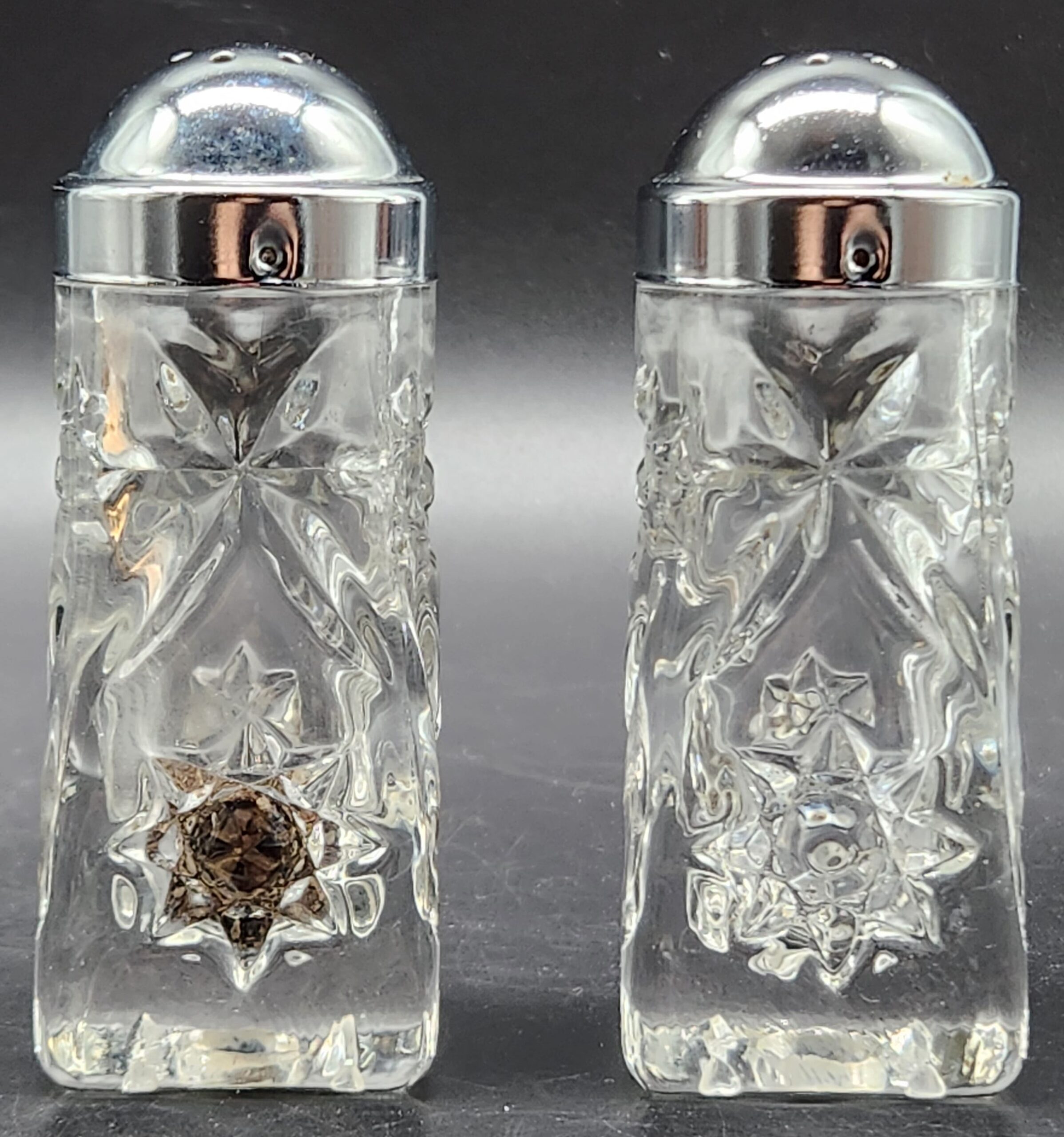 Anchor Hocking "Star of David" - Early American Presscut - Salt & Pepper Shakers - c. 1960s - Image 7