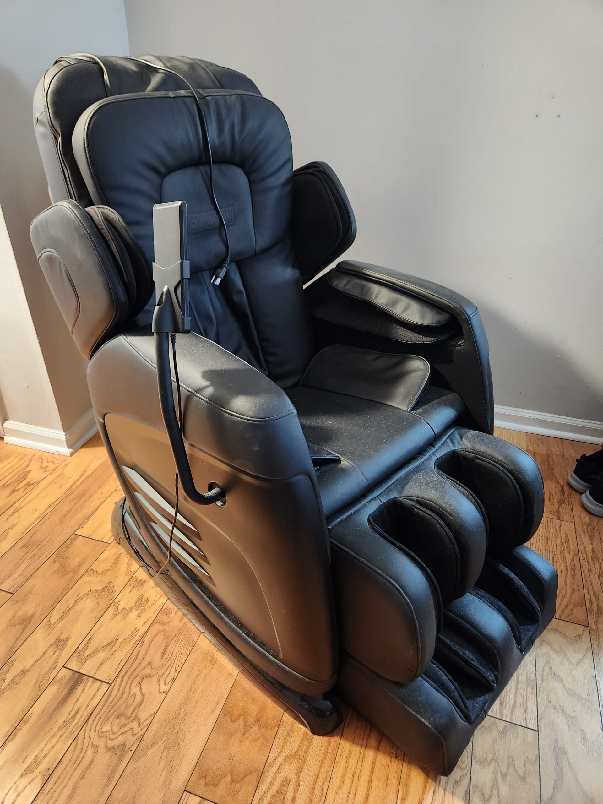 Slabway Slab-1 Reclining Shiatsu Massage Chair - Image 15