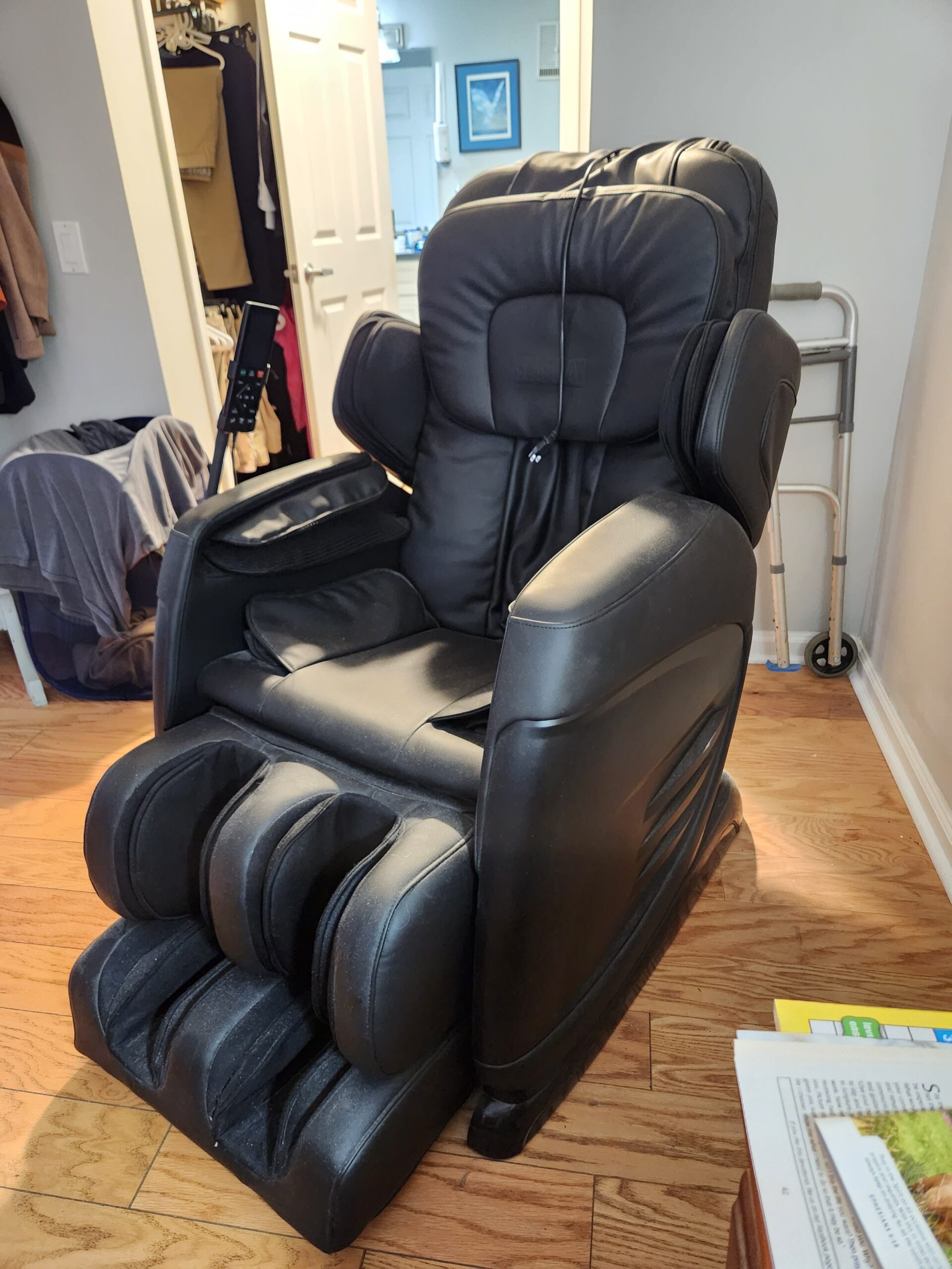 Slabway Slab-1 Reclining Shiatsu Massage Chair - Image 16
