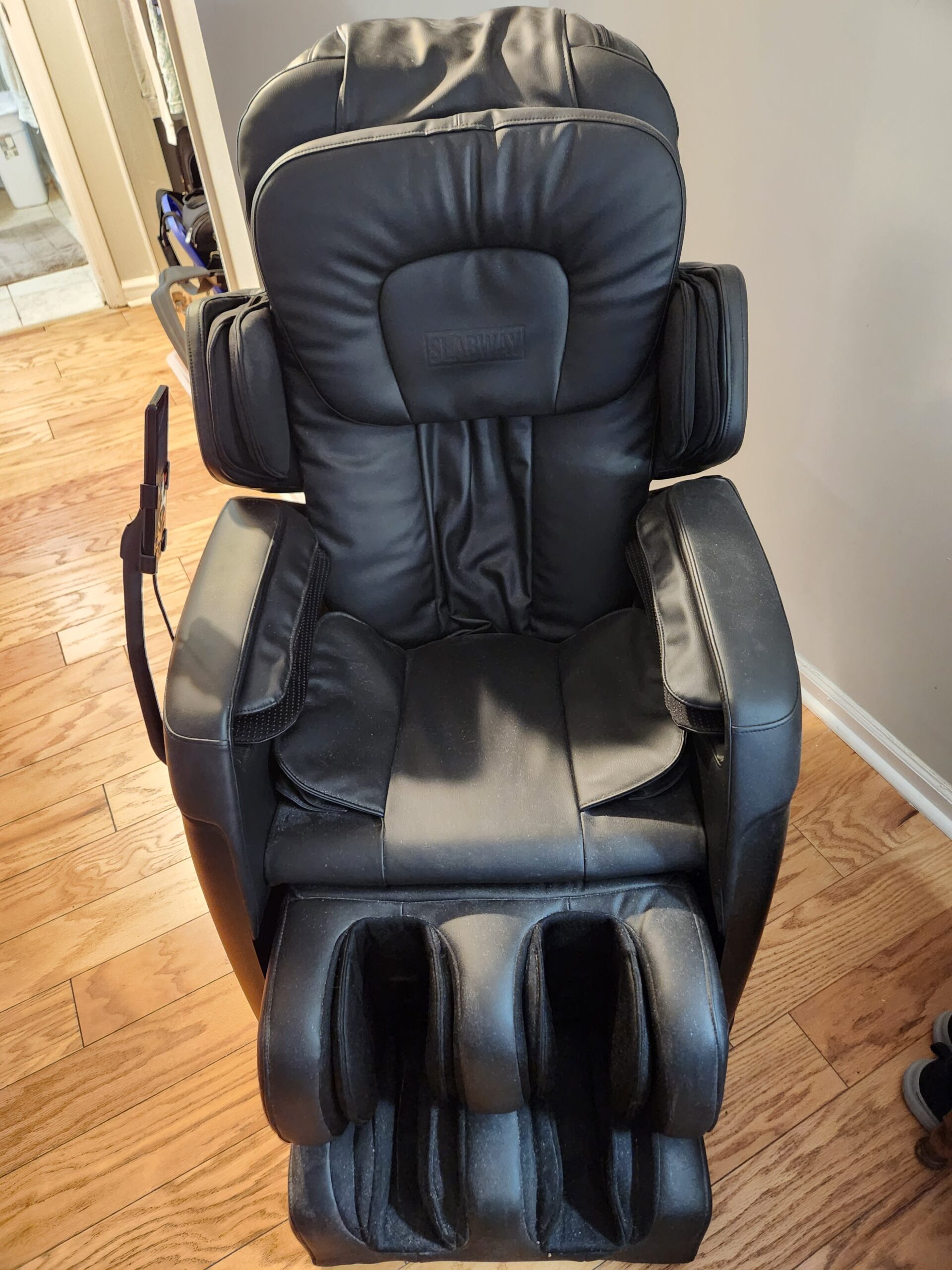 Slabway Slab-1 Reclining Shiatsu Massage Chair - Image 2