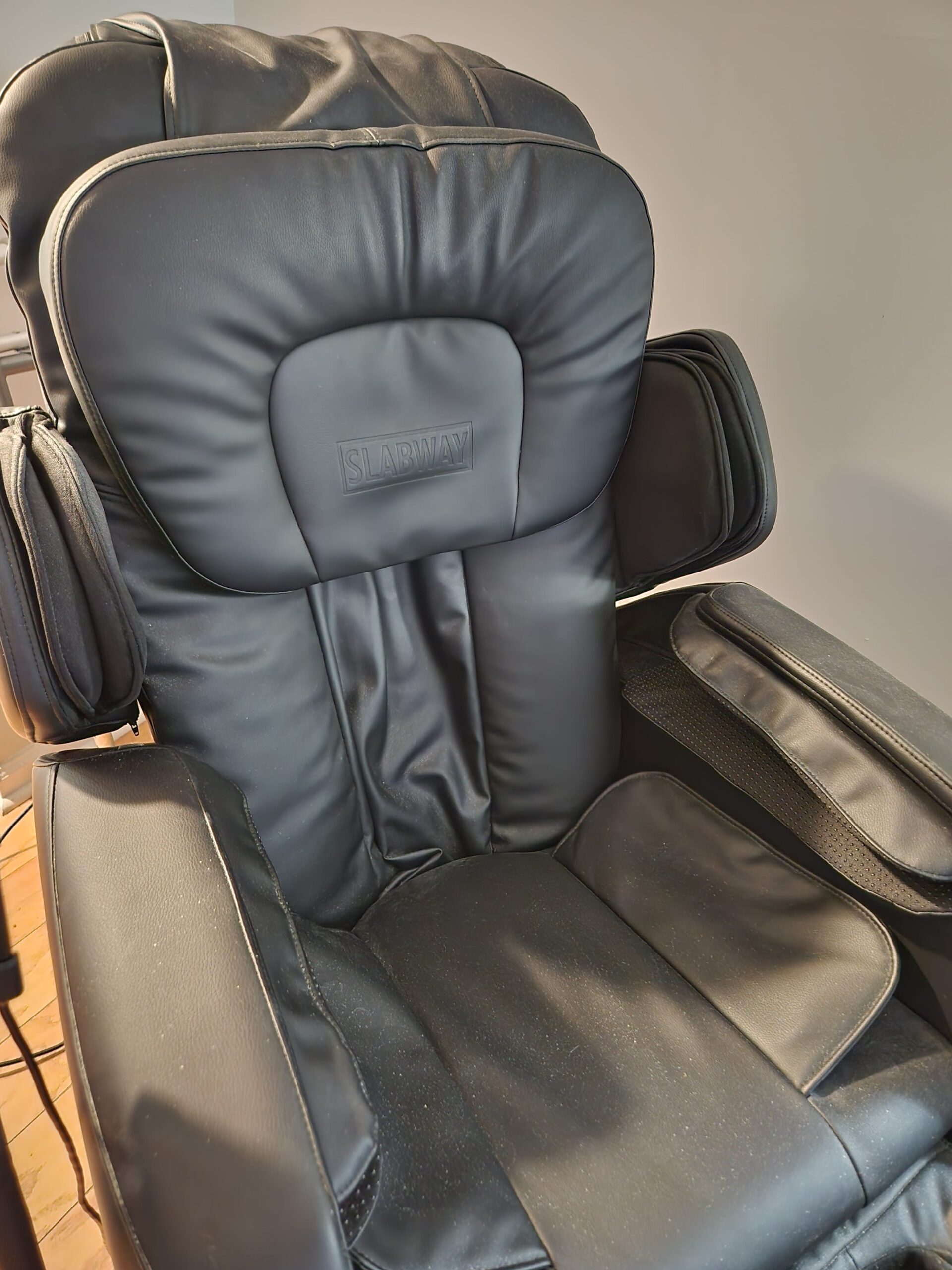 Slabway Slab-1 Reclining Shiatsu Massage Chair - Image 6
