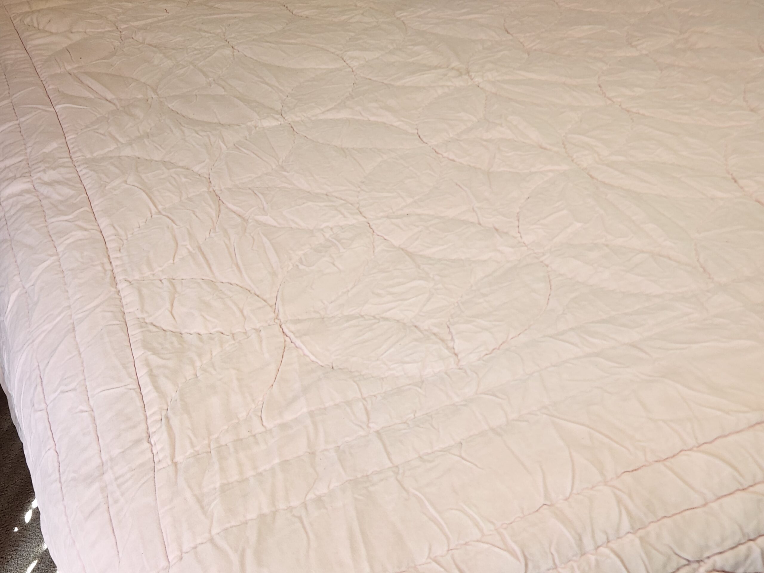 Pottery Barn Kids Pink Quilted Comforter and 2 Pillow Shams - Image 3
