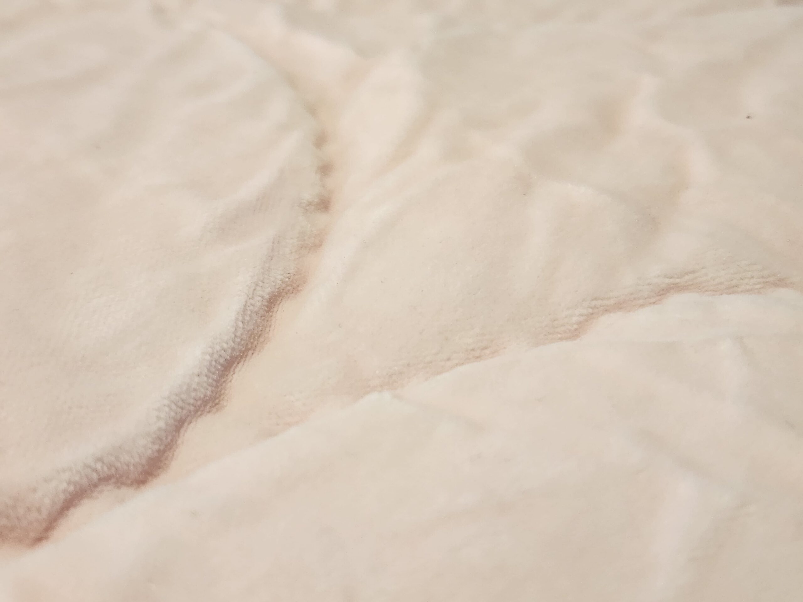 Pottery Barn Kids Pink Quilted Comforter and 2 Pillow Shams - Image 4
