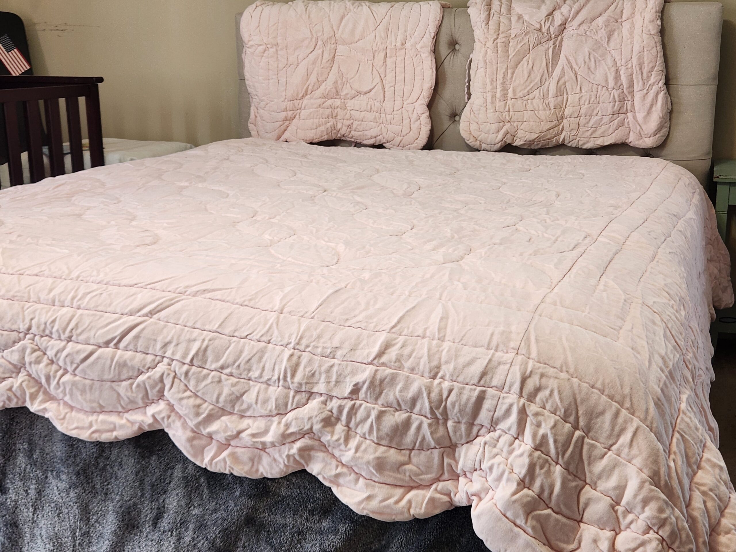 Pottery Barn Kids Pink Quilted Comforter and 2 Pillow Shams - Image 8