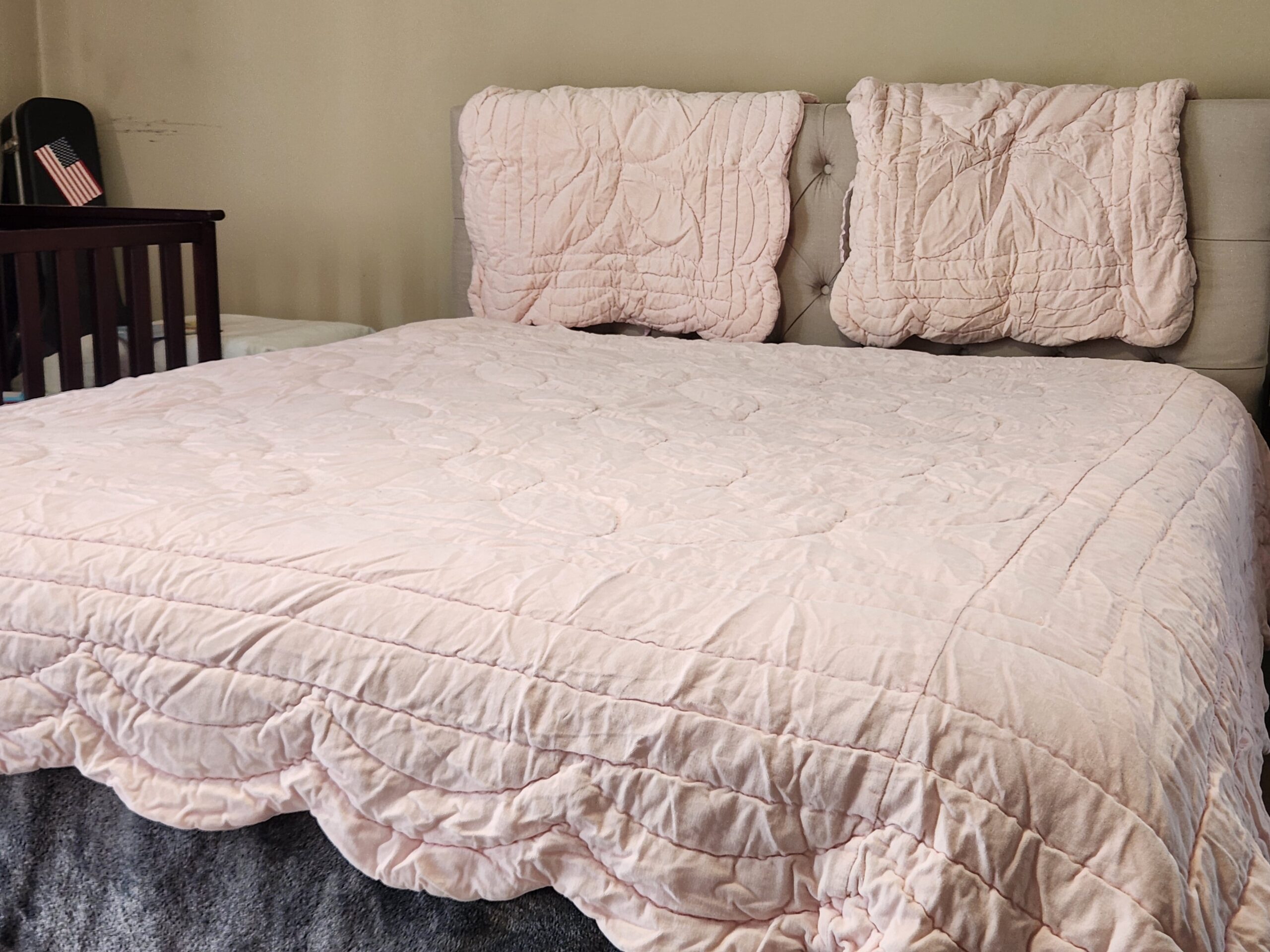 Pottery Barn Kids Pink Quilted Comforter and 2 Pillow Shams - Image 9