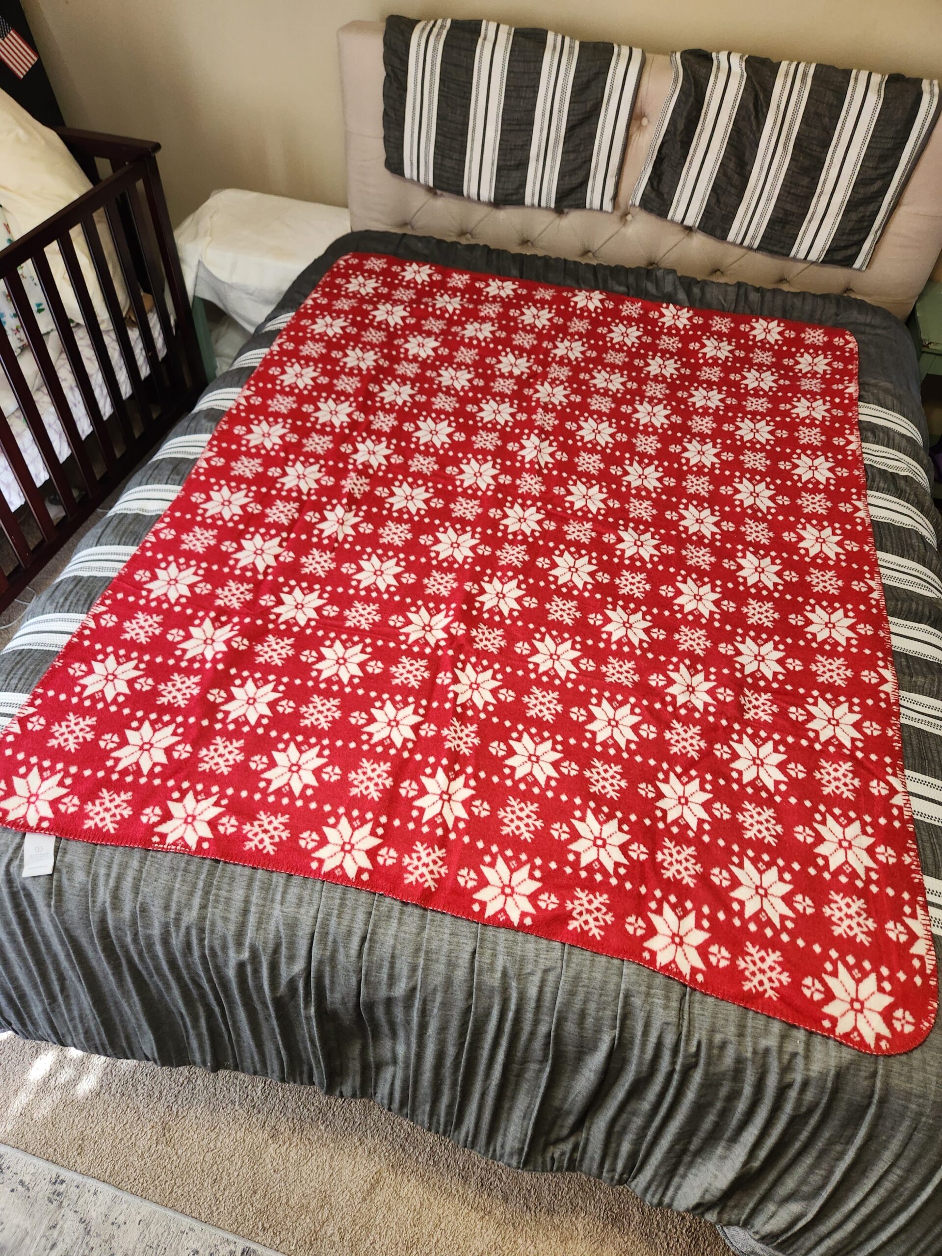 DOCOFIL Cotton Blend Reversible Christmas Winter Throw Blanket Soft - Image 3