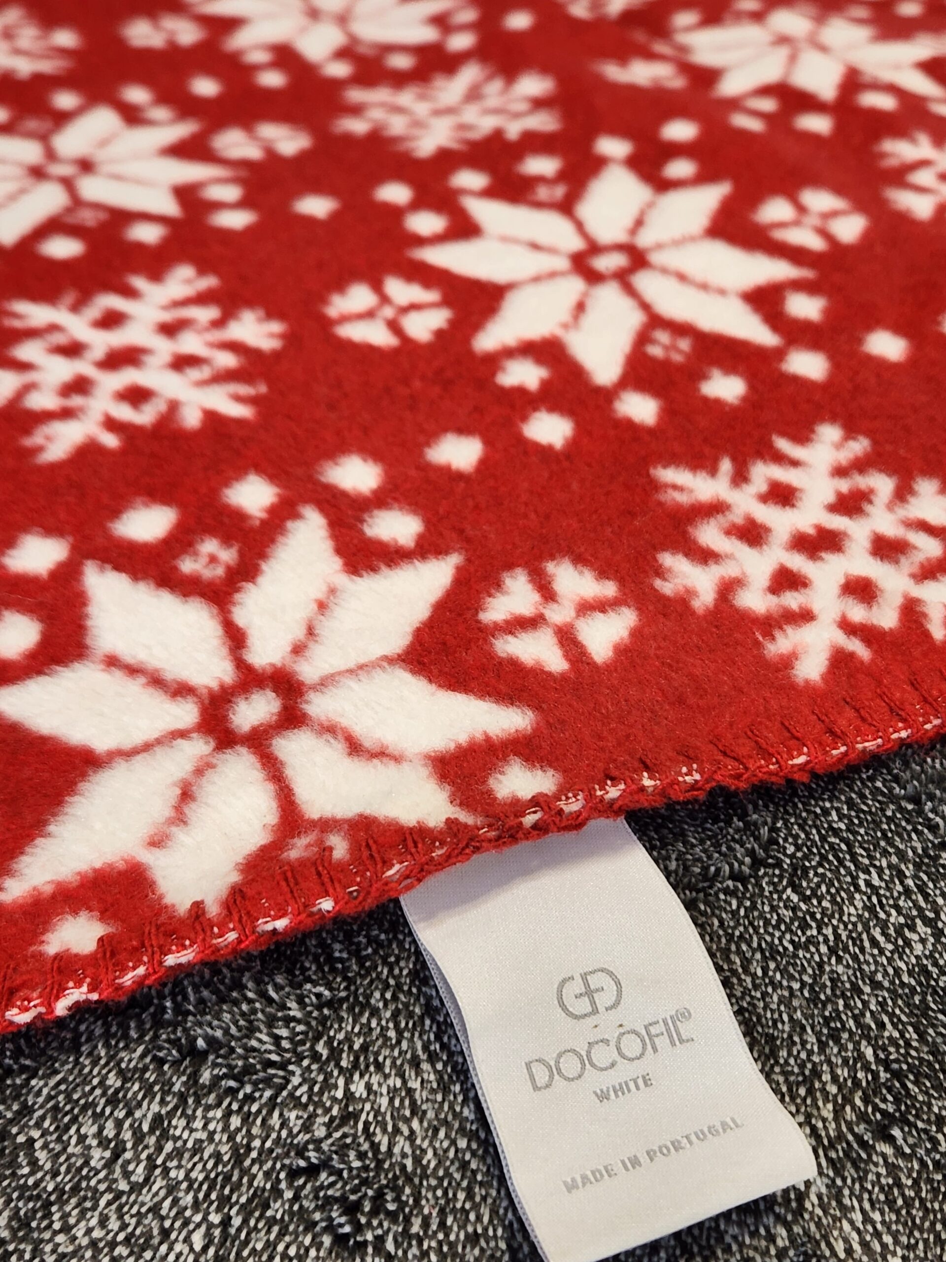 DOCOFIL Cotton Blend Reversible Christmas Winter Throw Blanket Soft - Image 4