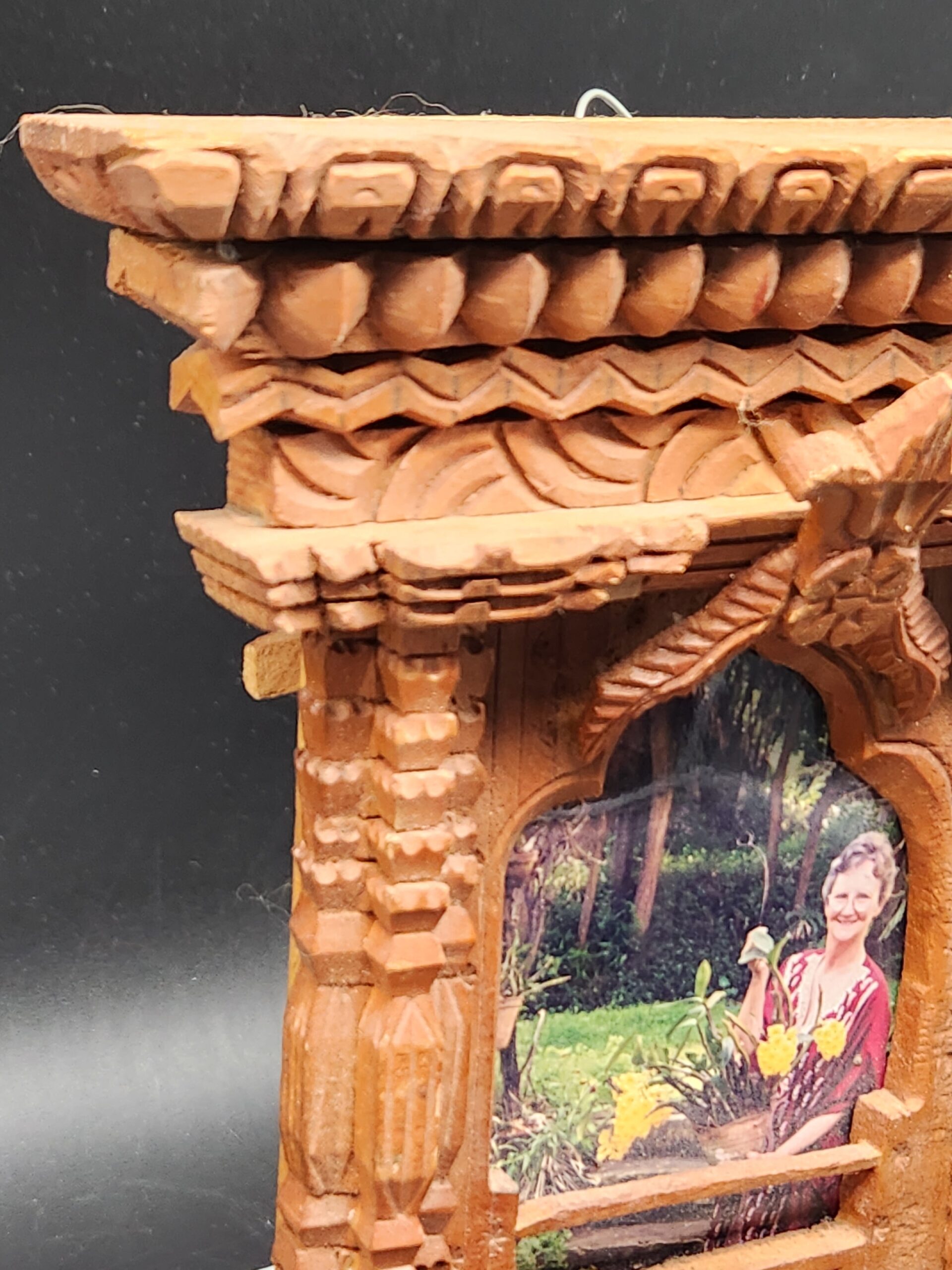 Mid-1900's Japanese Hand Carved Temple Picture Frame - Image 10