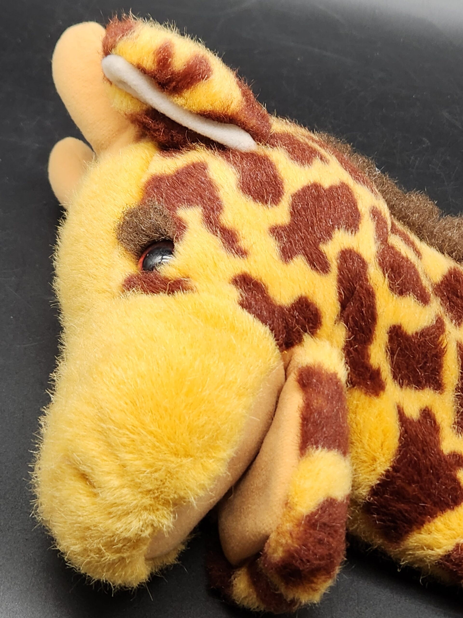 1990 Dakin Giraffe Hand Puppet - Image 4