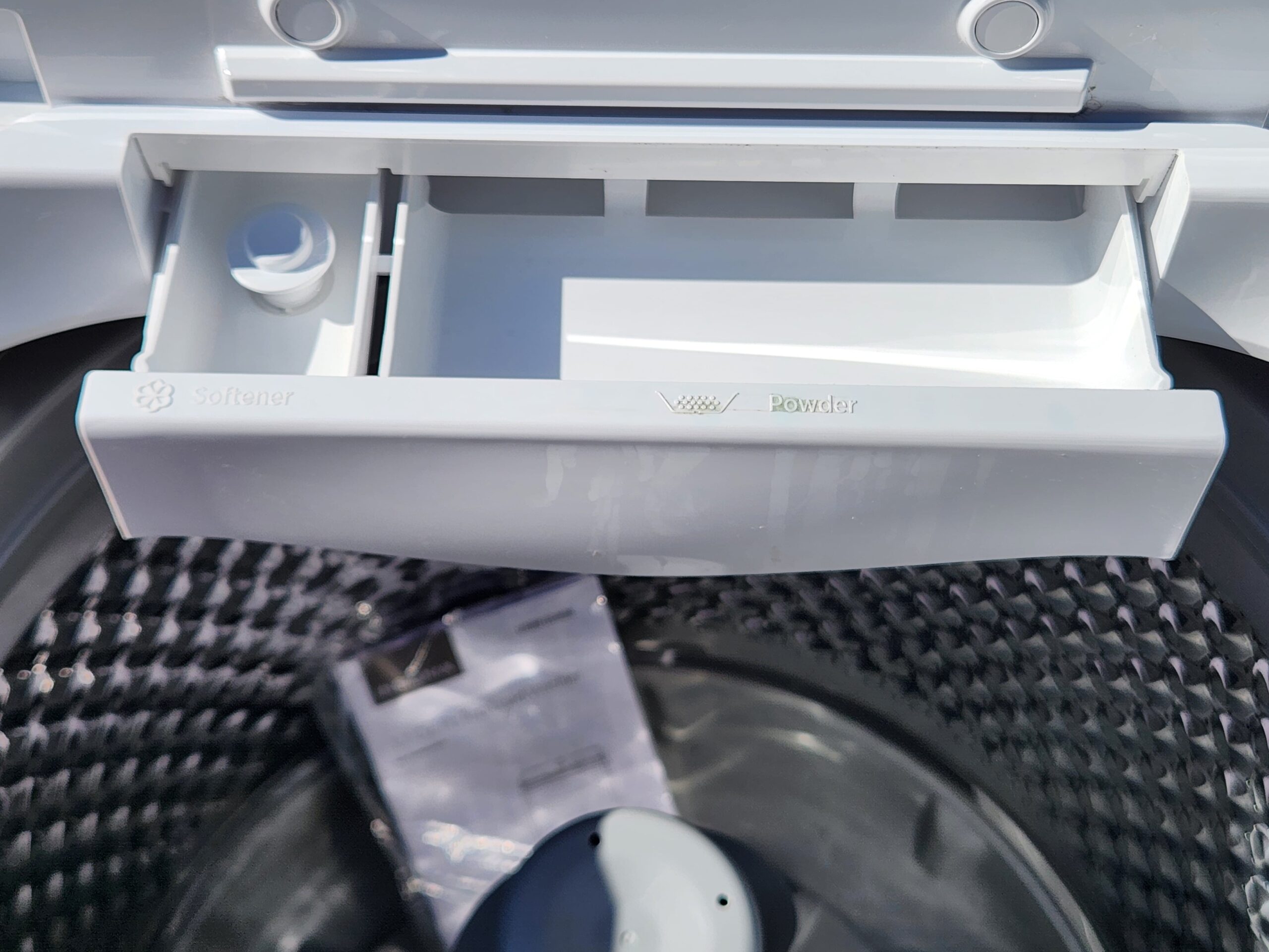 Insignia 3.7 Cu. Ft. Top Load Agitated Clothes Washing Machine - Image 9