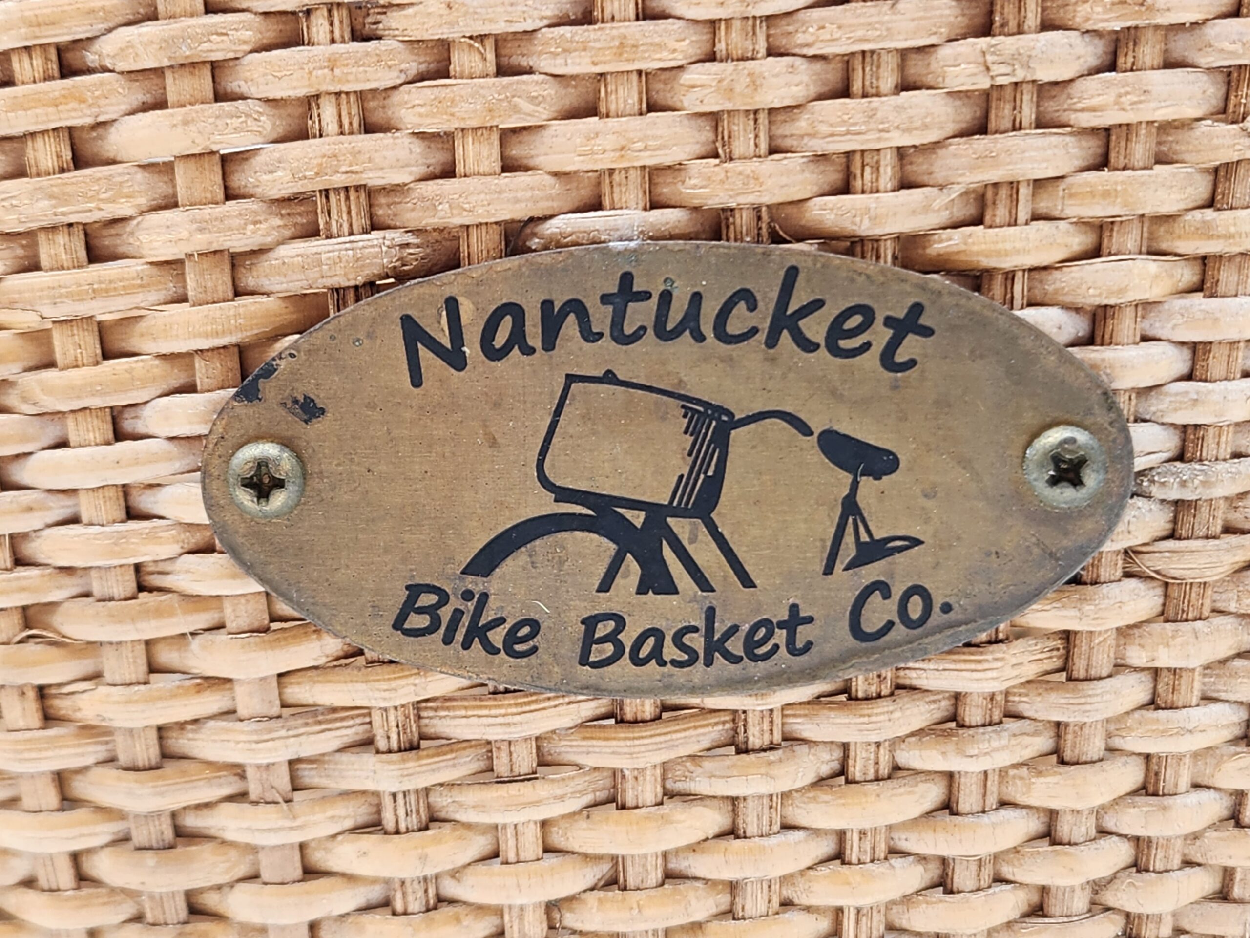 Nantucket Bike Basket Co. Lightship Oval Vintage Bicycle Basket - Image 4