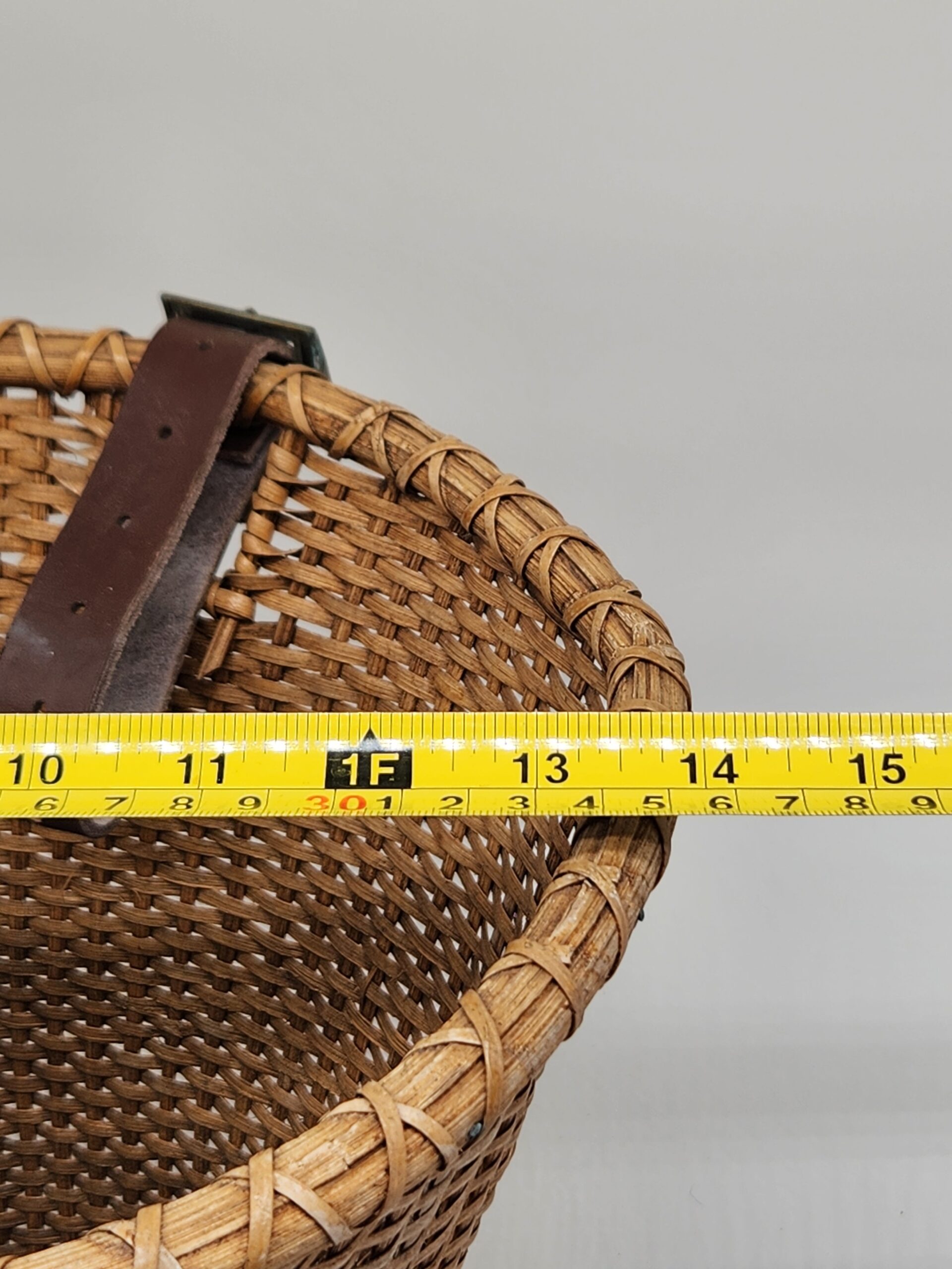 Nantucket Bike Basket Co. Lightship Oval Vintage Bicycle Basket - Image 8