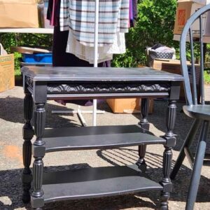 Classic/Traditional Vintage Turned Leg Side Table