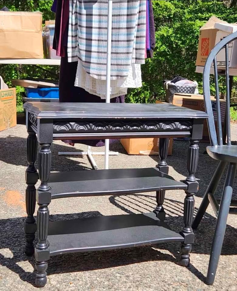 Classic/Traditional Vintage Turned Leg Side Table
