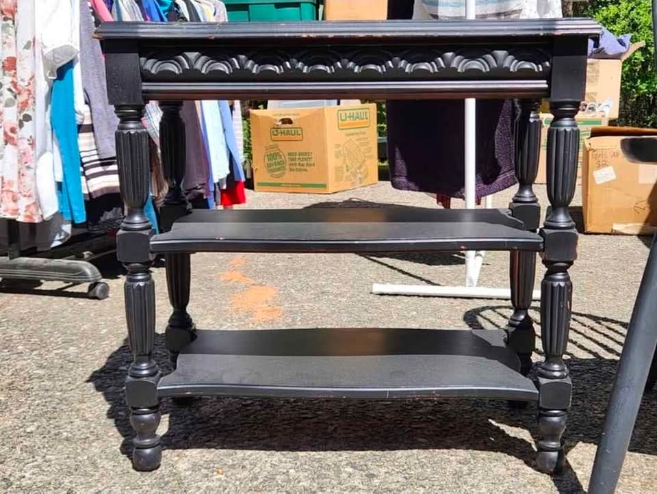 Classic/Traditional Vintage Turned Leg Side Table - Image 5