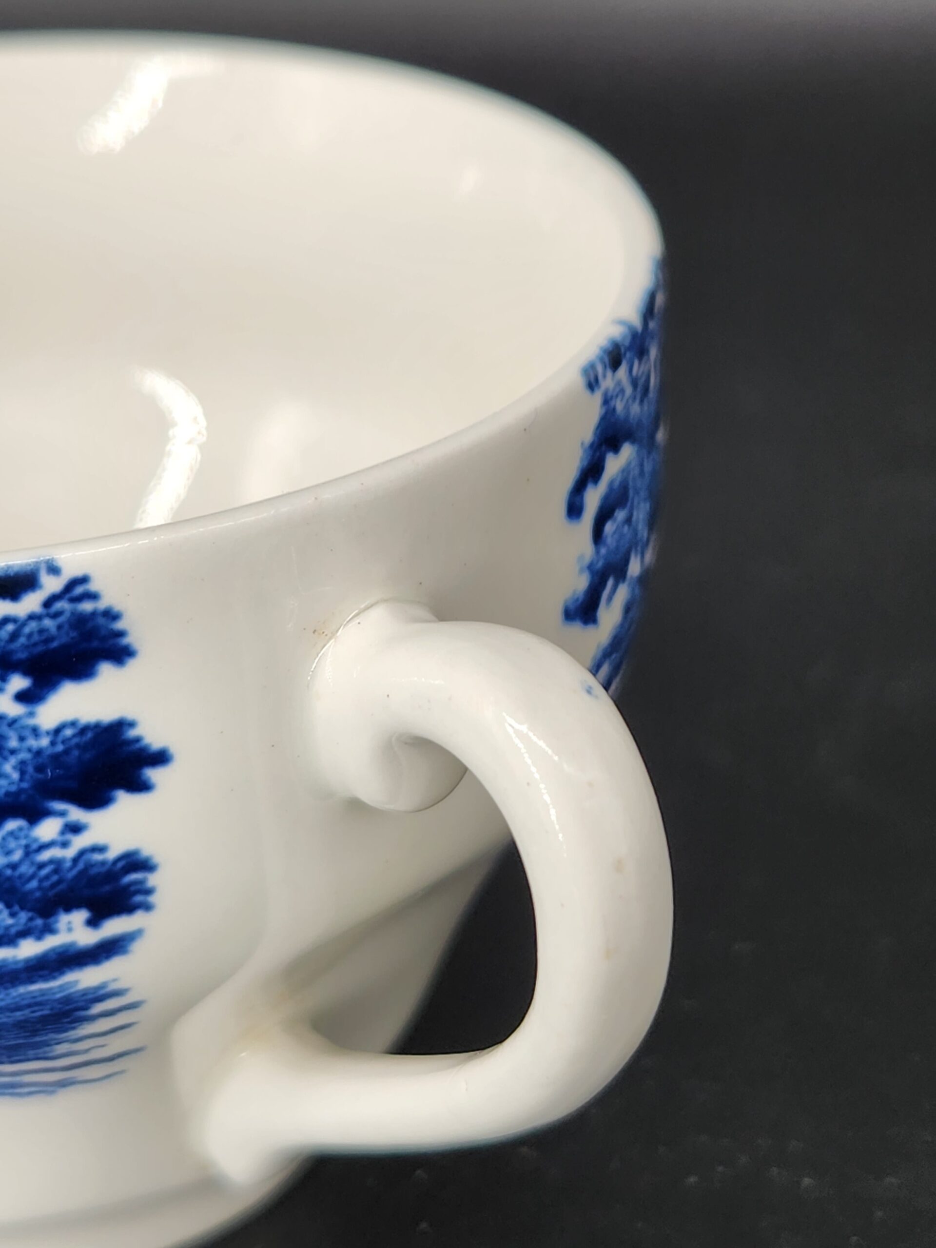 1970s Staffordshire Liberty Blue "Paul Revere" English Pattern Teacup - Image 4