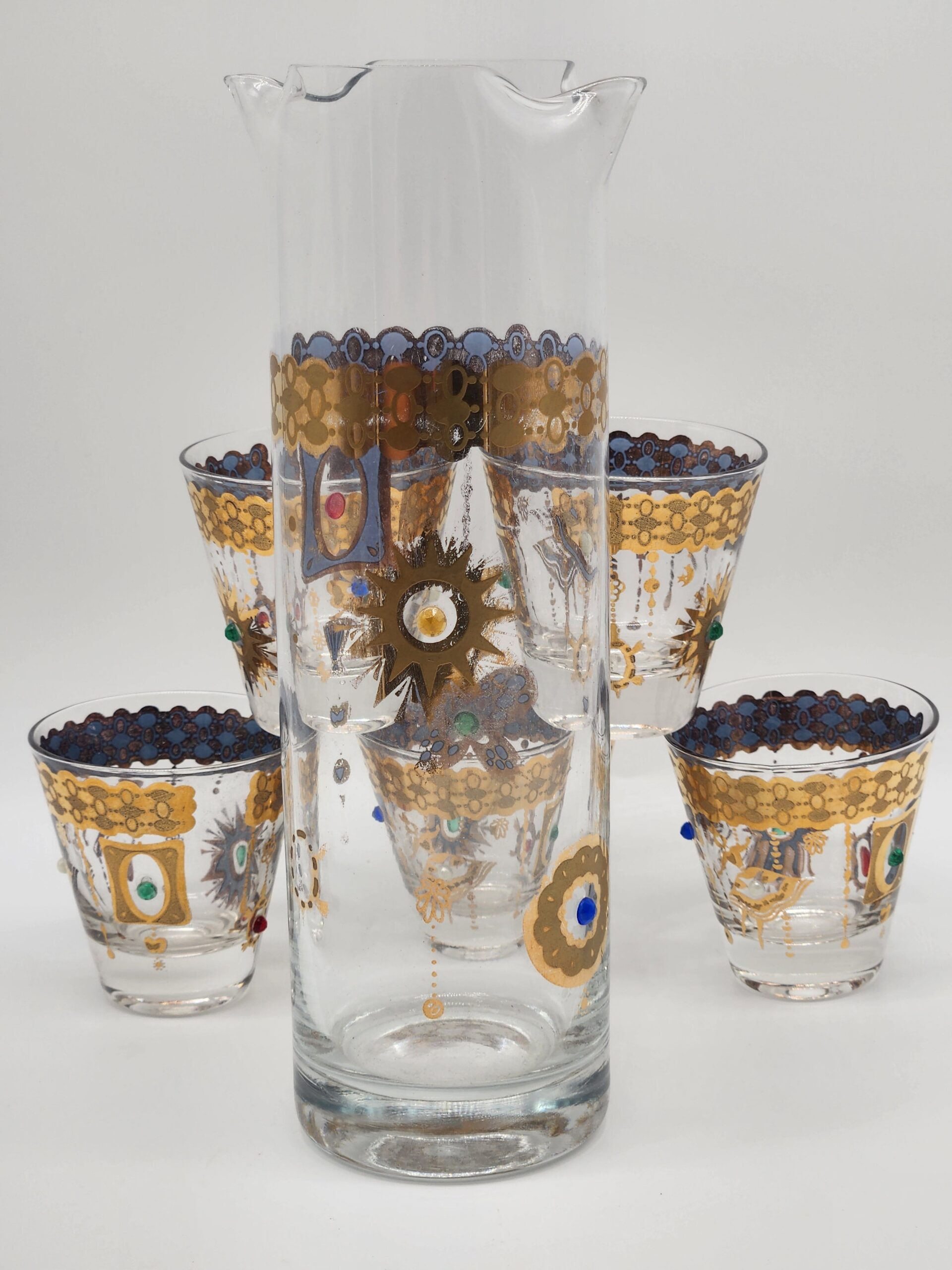 Rare Culver 1960s 22-Karat Gold Charm Bracelet Cocktail Pitcher & 5 Rocks Glasses - Image 6