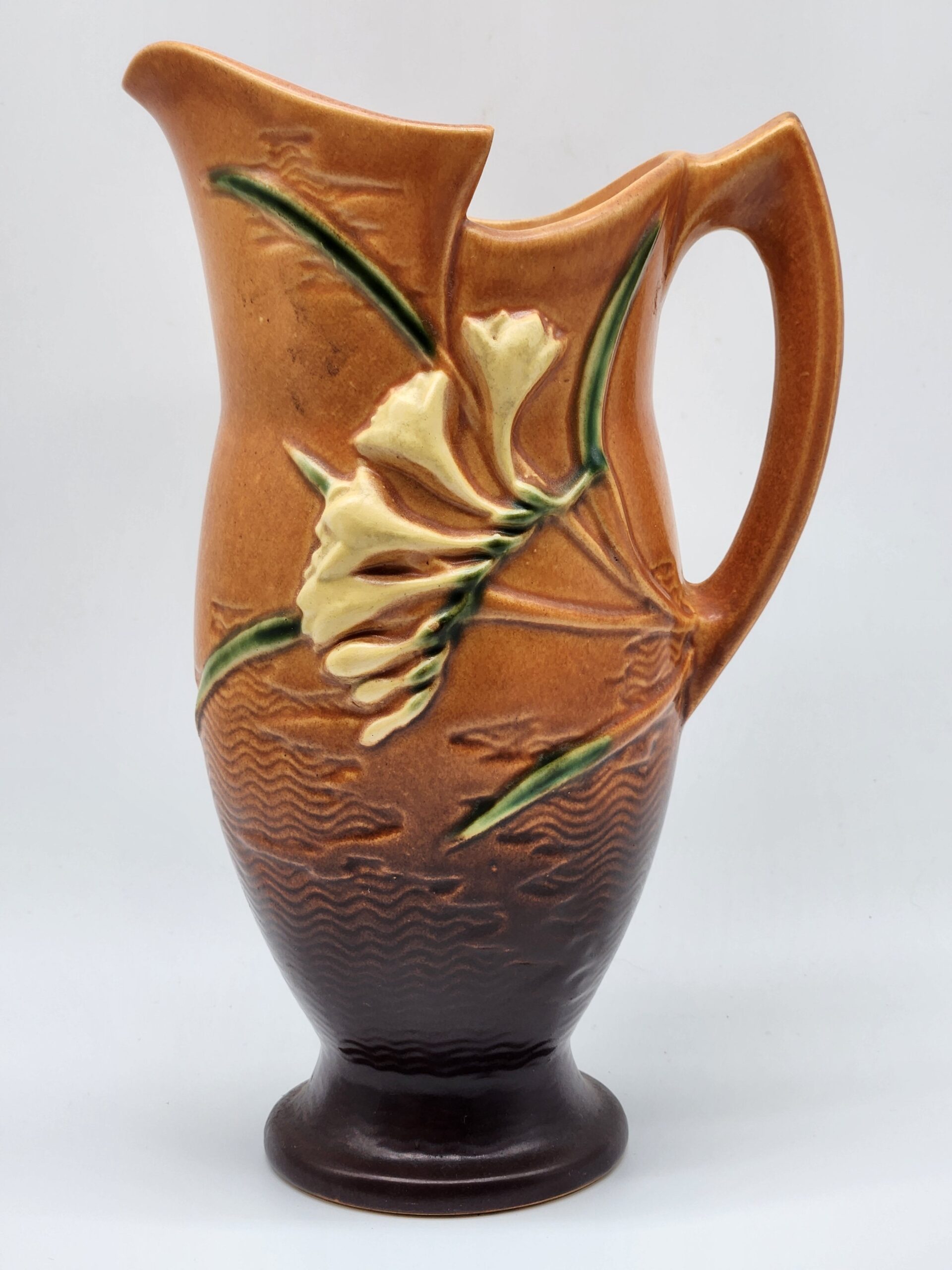 1945 Roseville Pottery Ewer From the Freesia Line - Model 20-10