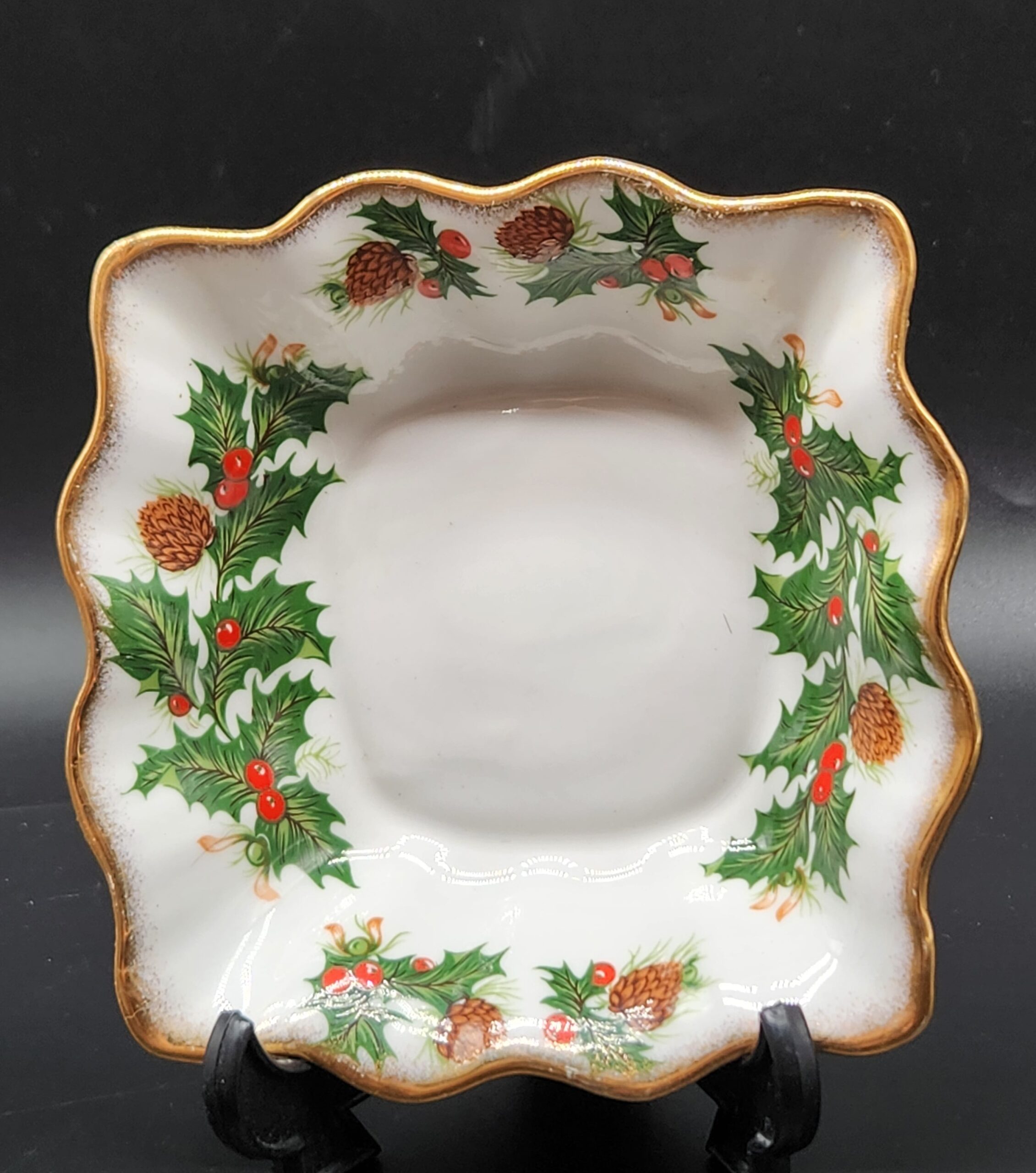 Rosina Queens Fine Bone China bon bon Dish – "Yuletide" Christmas Pattern