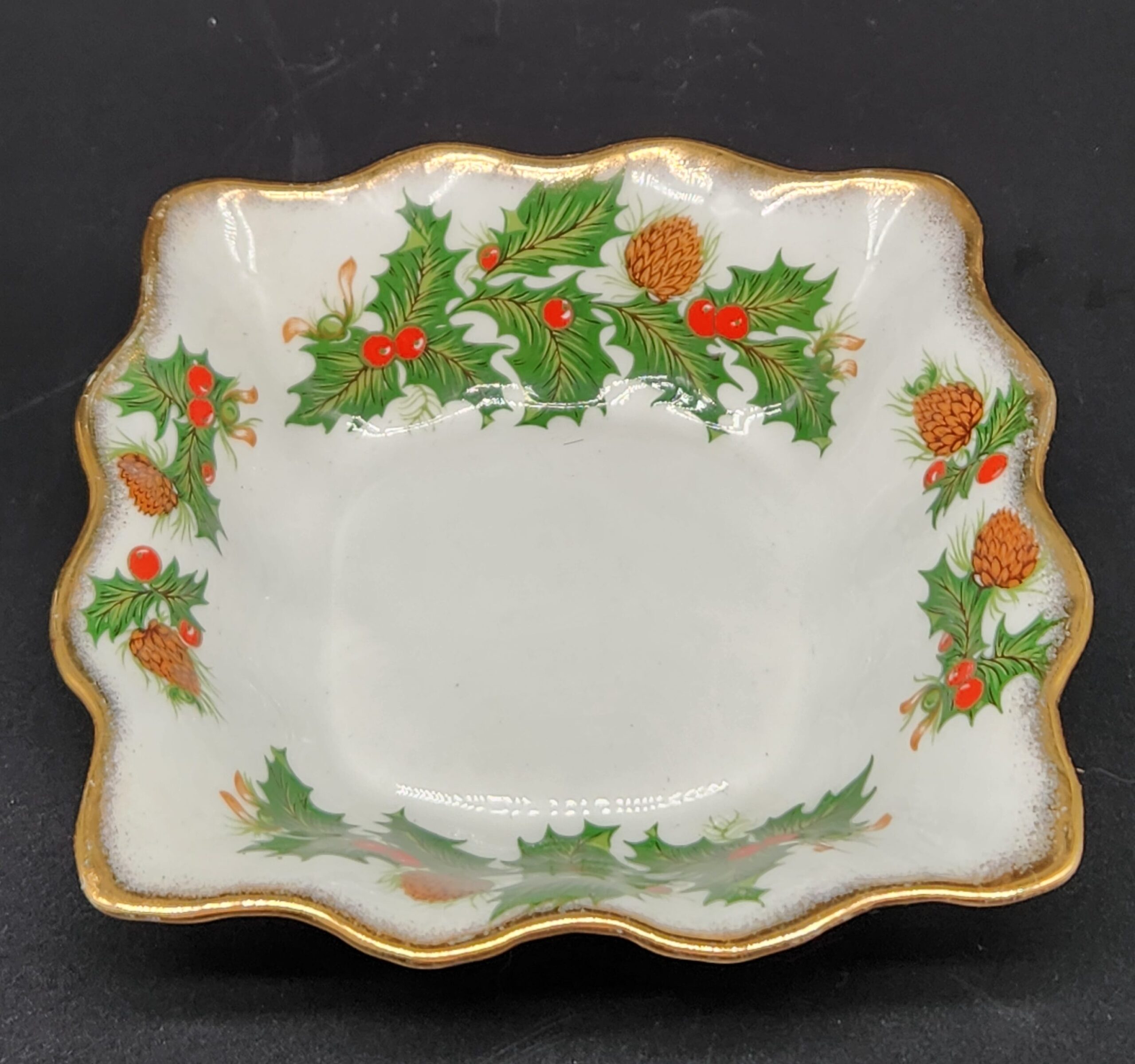 Rosina Queens Fine Bone China bon bon Dish – "Yuletide" Christmas Pattern - Image 4